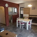Komaic Apartment Molunat